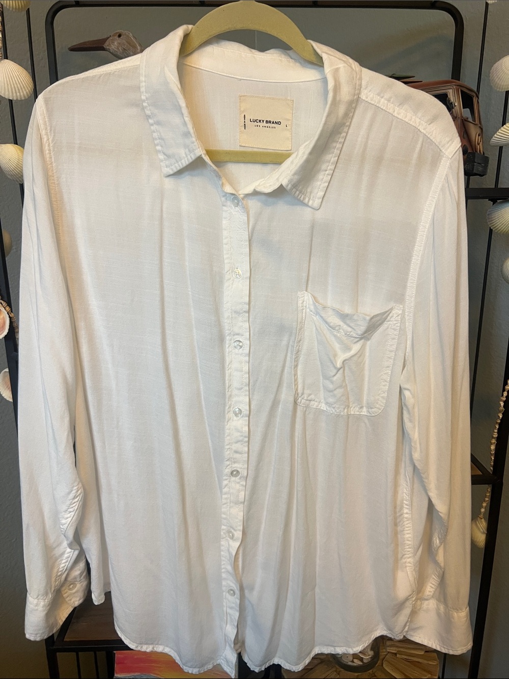Like New Lucky Brand women's White Long-Sleeve Button-Down Shirt size L